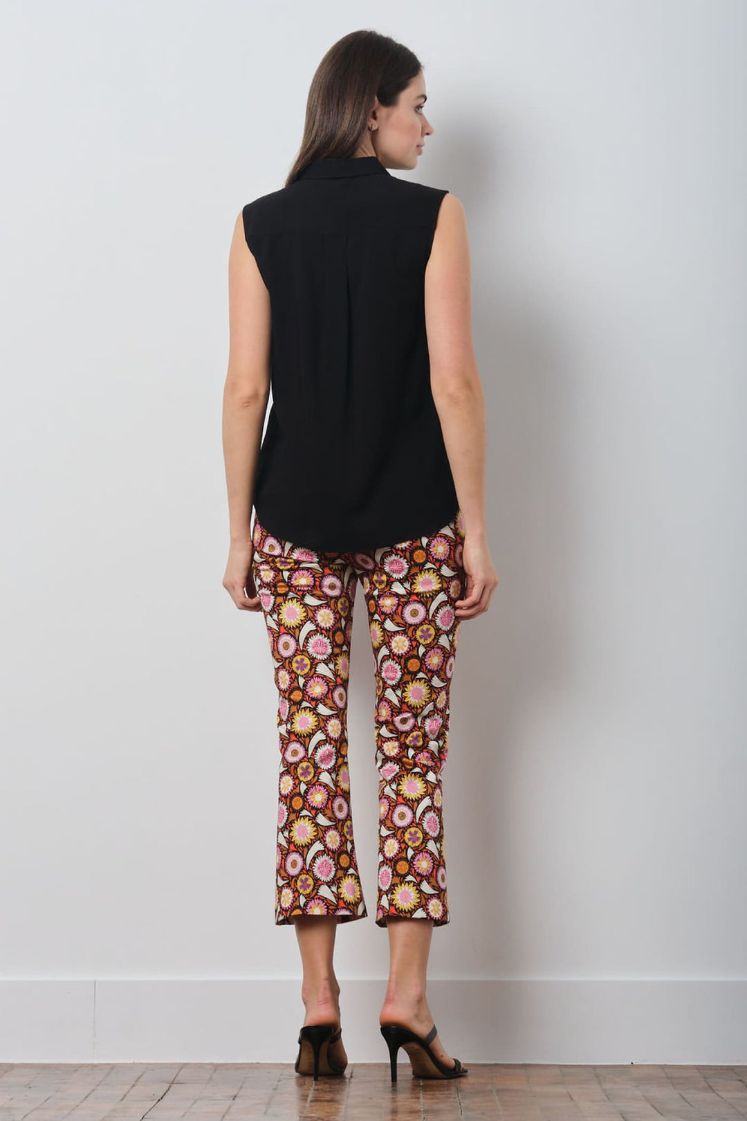 LEO Pinwheel Floral - AVENUE MONTAIGNE 