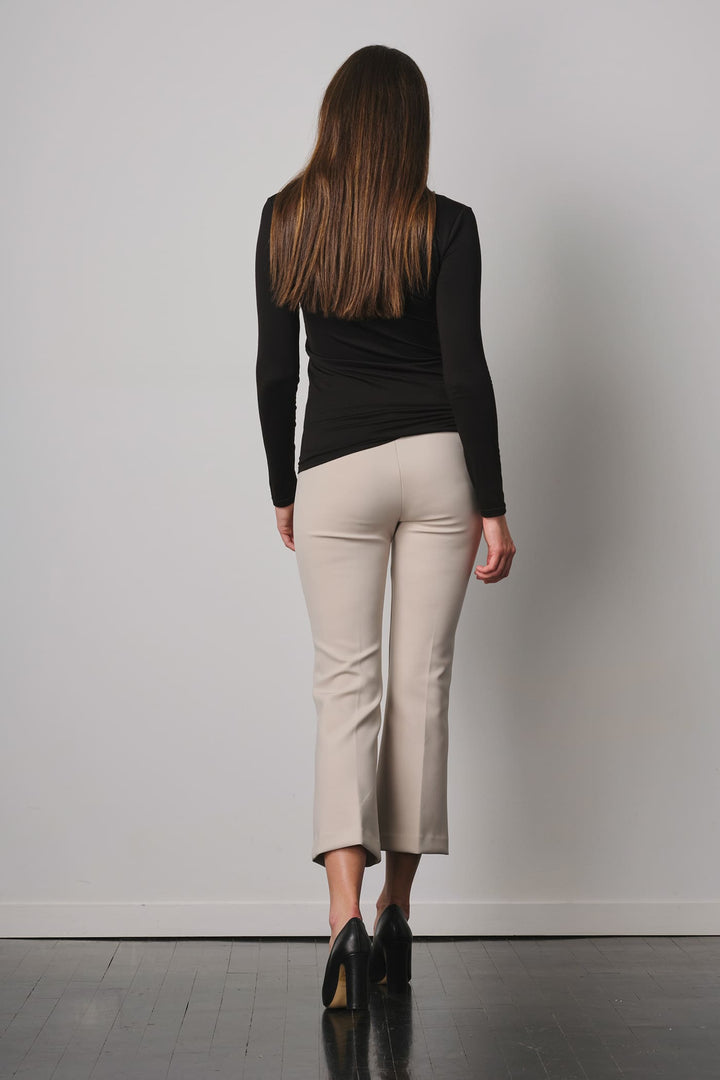 LEO Freedom Off-White
