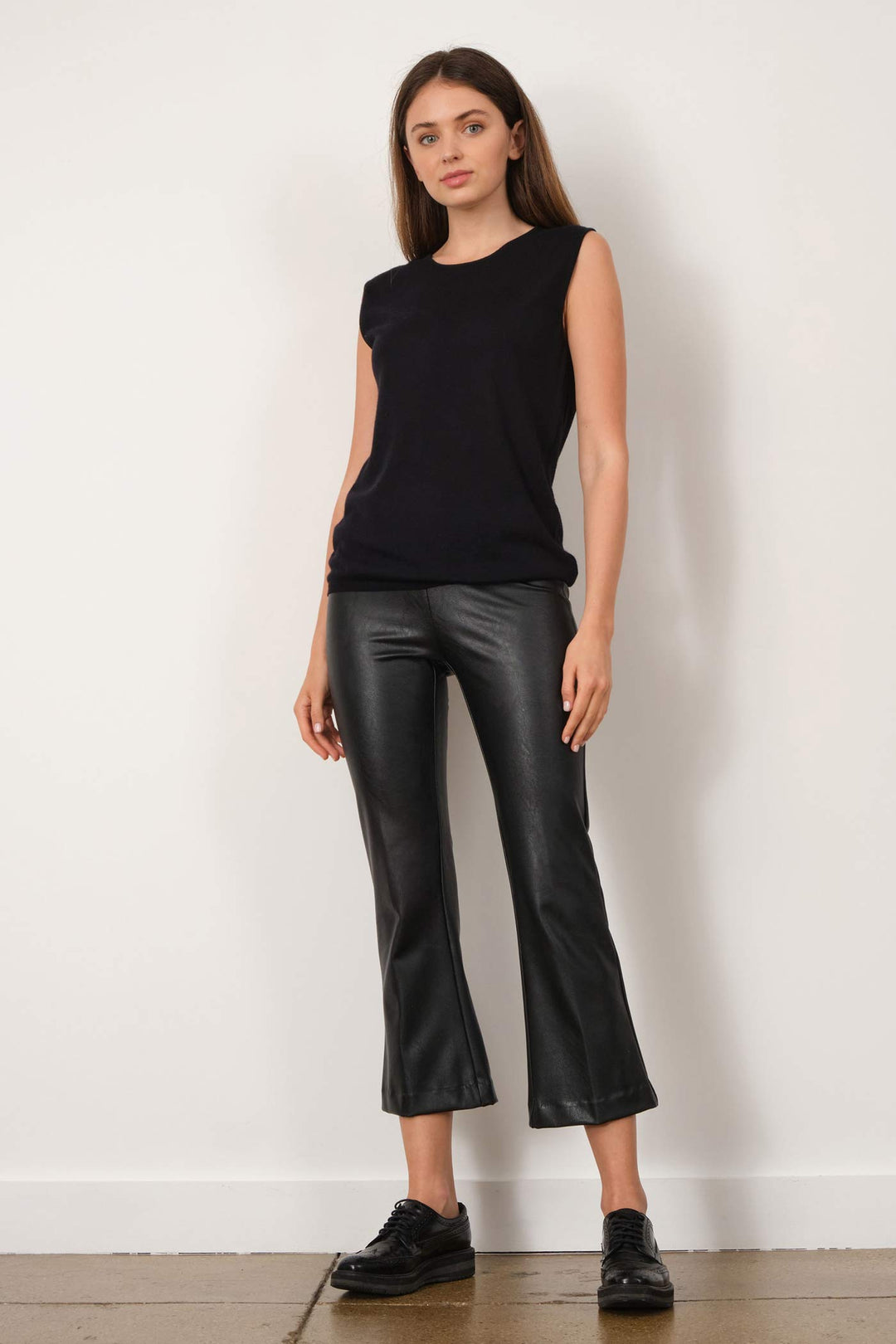 LEO Pleather Black