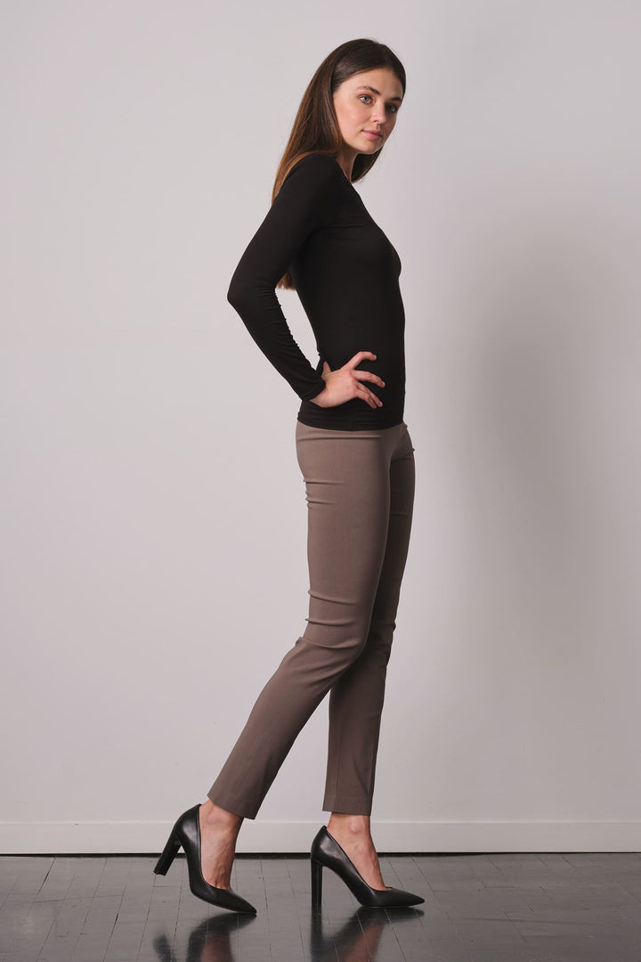 LILI Signature Taupe